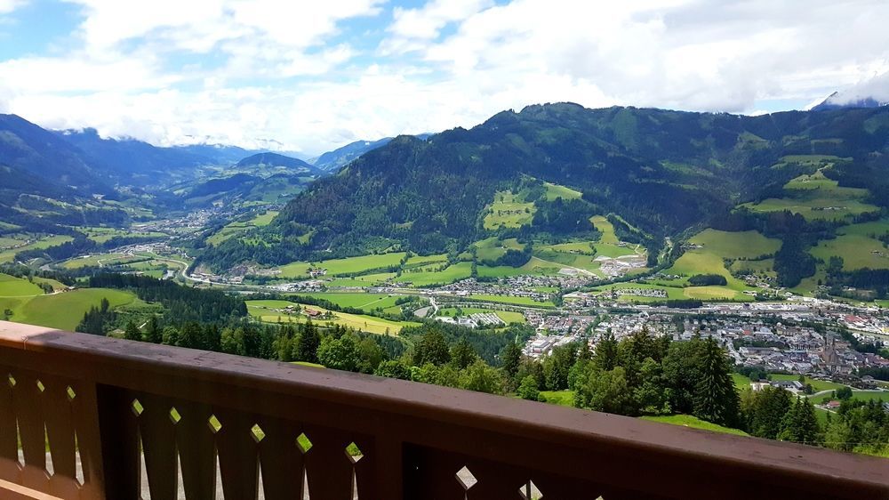 Hotel Hahnbaum Sankt Johann im Pongau Kültér fotó